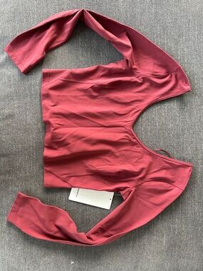 lululemon align Long Sleeve Crop Top in burgundy